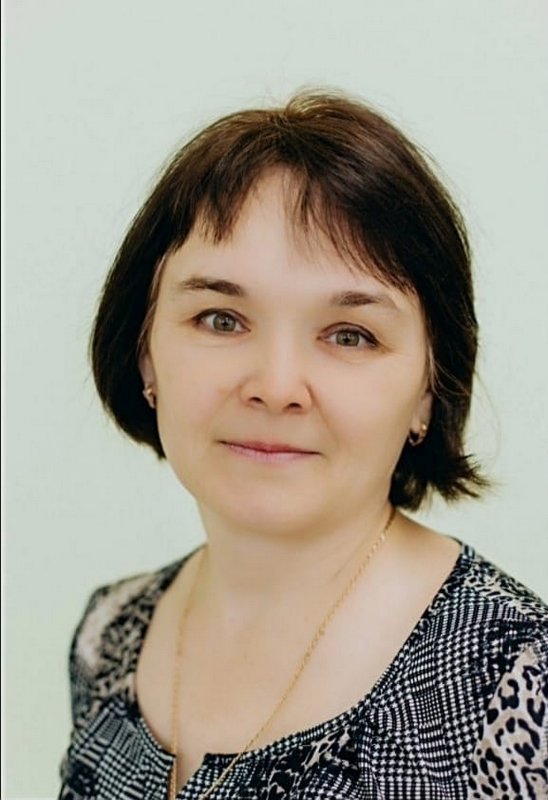 Медведева Елена Ивановна.
